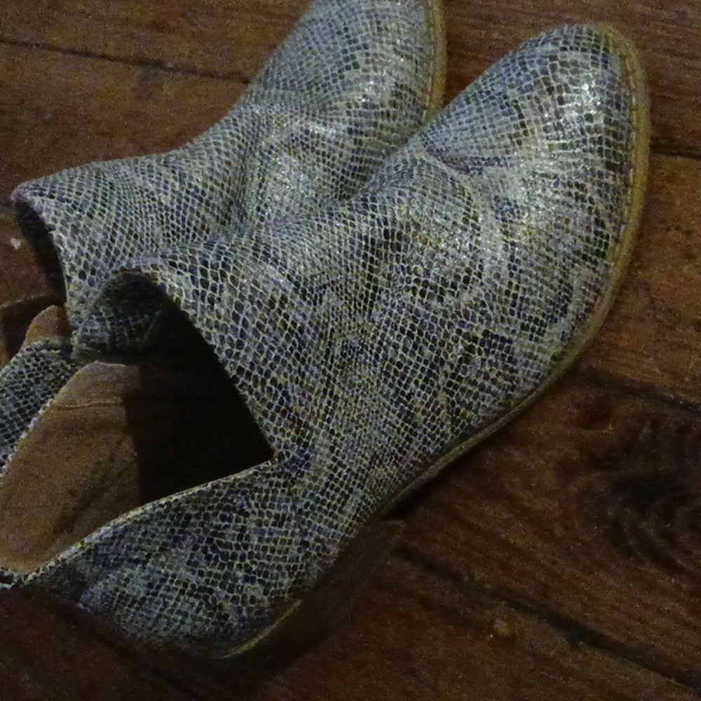 Ankle boots